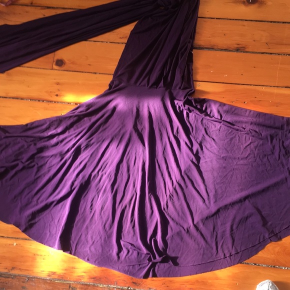 Von Vonni Short Transformer Wrap Dress One Size in Eggplant - Picture 4 of 7